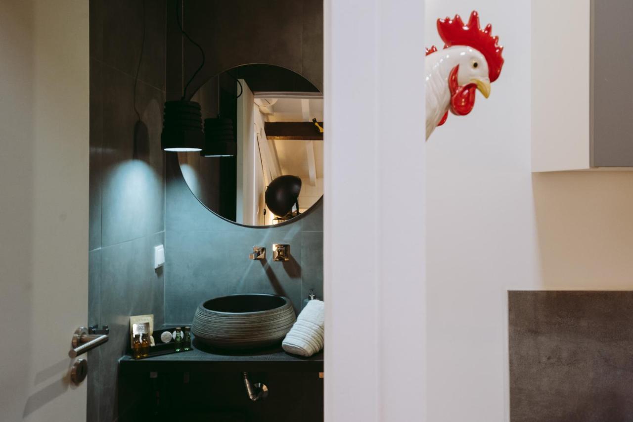 Guest house 19 Tile Ceramic Concept - By Unlock