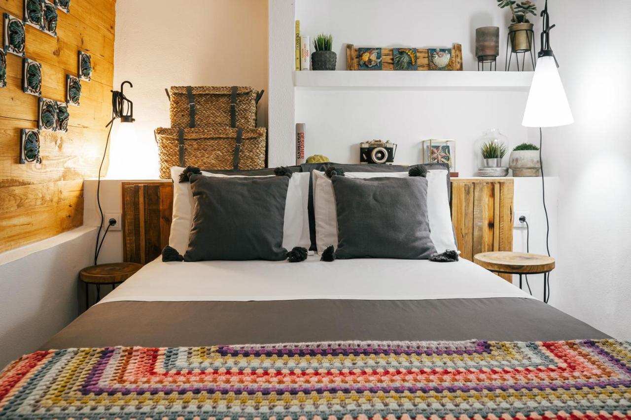 19 Tile Ceramic Concept - By Unlock Guest house Caldas Da Rainha